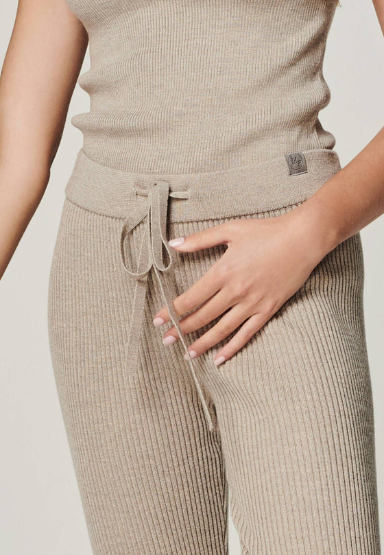 LOUNGEWEAR SET TAUPE - Blossom Sweater & Caja Legging
