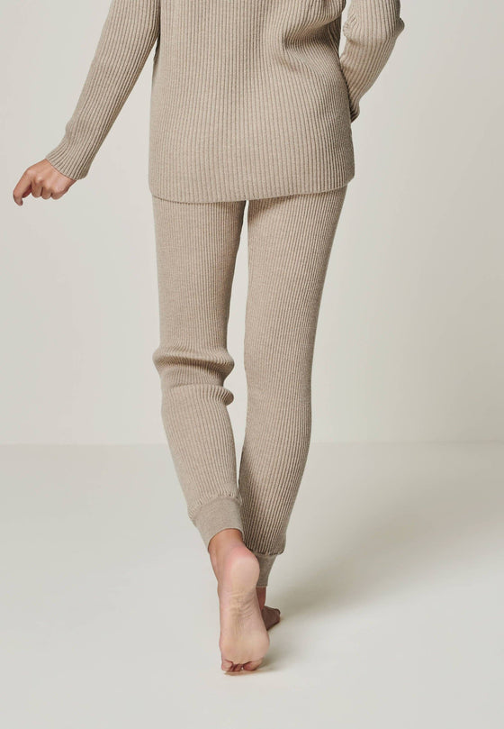 LOUNGEWEAR SET TAUPE - Blossom Sweater & Caja Legging